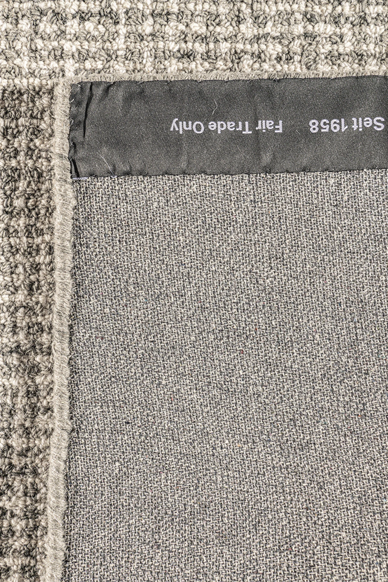 Jordan Collection Designteppich - Grid